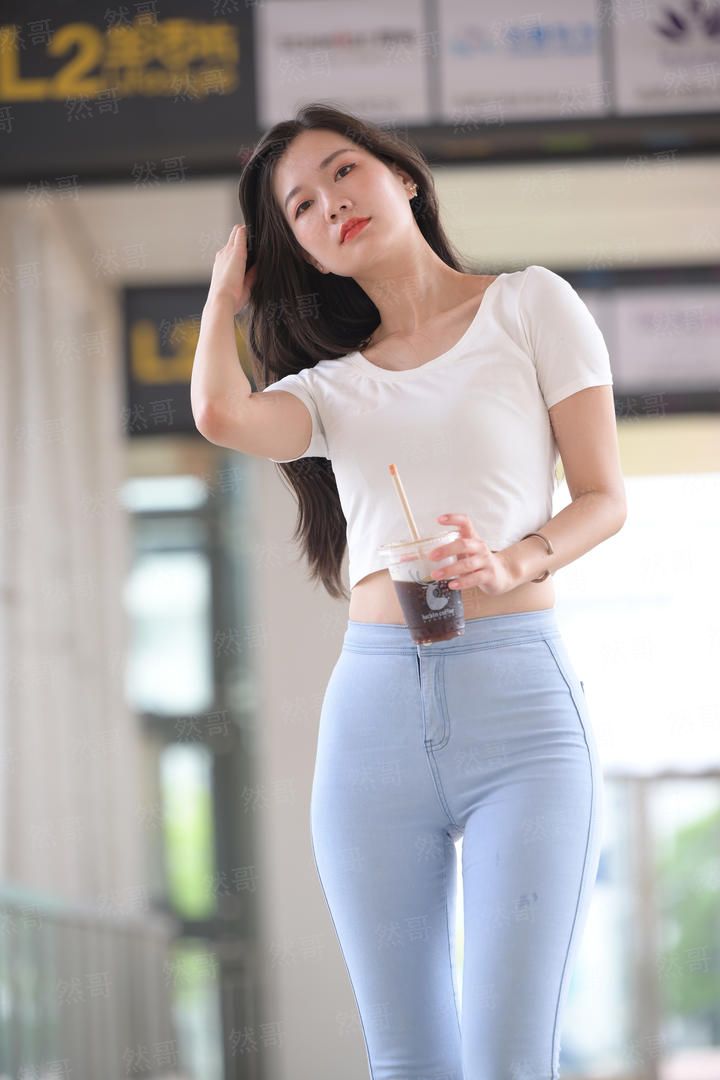 各位游客请注意